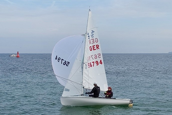 Deutsche Meisterschaft der 420er in Warnemünde vom 30.09. – 3.10.2023
